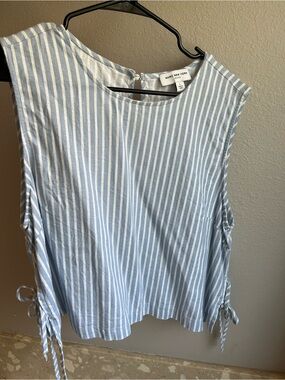 Marc New York Light Blue & White Striped Sleeveless Tie-Detail Tank Large